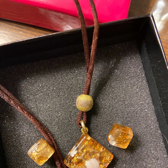 New glass necklace and earring set from Italy - Picture 2 of 5